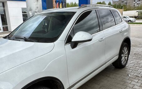 Volkswagen Touareg III, 2014 год, 2 520 000 рублей, 2 фотография