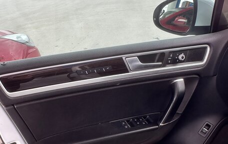 Volkswagen Touareg III, 2014 год, 2 520 000 рублей, 6 фотография