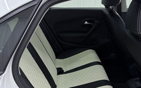Volkswagen Polo VI (EU Market), 2015 год, 940 000 рублей, 4 фотография