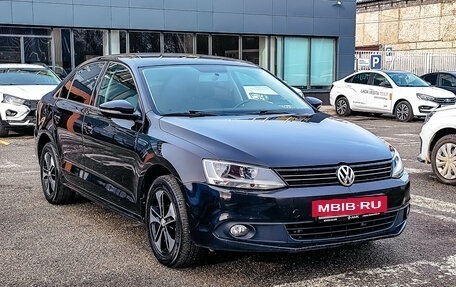 Volkswagen Jetta VI, 2012 год, 1 055 000 рублей, 2 фотография