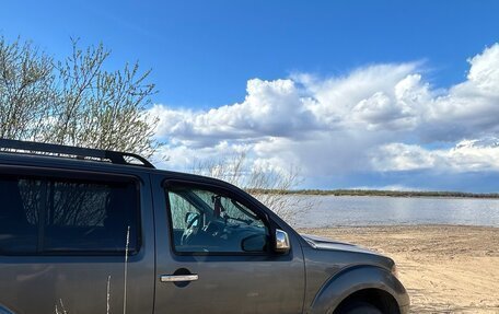 Nissan Pathfinder, 2005 год, 1 150 000 рублей, 2 фотография