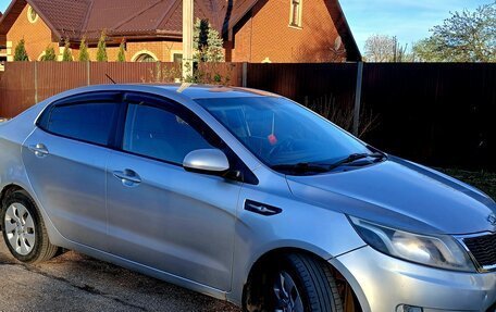 KIA Rio III рестайлинг, 2012 год, 550 000 рублей, 2 фотография