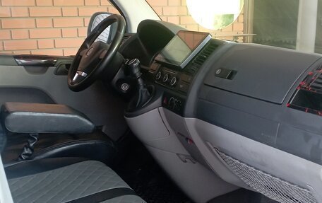 Volkswagen Transporter T5 рестайлинг, 2010 год, 1 600 000 рублей, 10 фотография