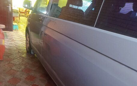 Volkswagen Transporter T5 рестайлинг, 2010 год, 1 600 000 рублей, 4 фотография