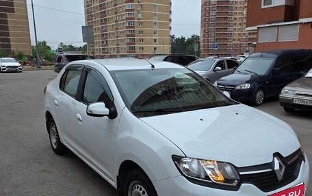 Renault Logan II, 2016 год, 950 000 рублей, 3 фотография
