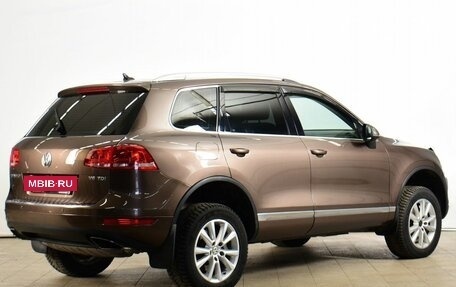 Volkswagen Touareg III, 2011 год, 1 749 000 рублей, 4 фотография