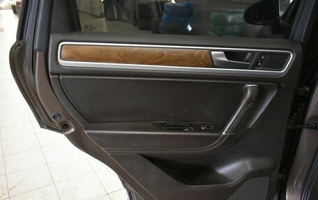 Volkswagen Touareg III, 2011 год, 1 749 000 рублей, 19 фотография