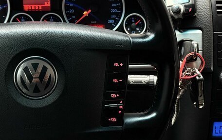 Volkswagen Touareg III, 2007 год, 1 299 000 рублей, 22 фотография