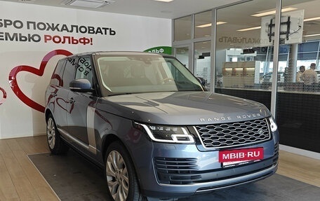 Land Rover Range Rover IV рестайлинг, 2021 год, 8 990 000 рублей, 3 фотография