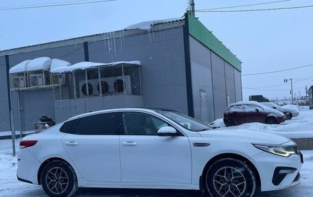 KIA Optima IV, 2018 год, 1 305 000 рублей, 2 фотография