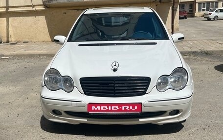 Mercedes-Benz C-Класс, 2003 год, 545 000 рублей, 1 фотография