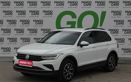 Volkswagen Tiguan II, 2021 год, 2 389 000 рублей, 1 фотография