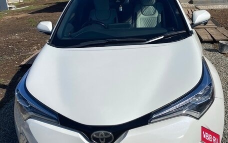 Toyota C-HR I рестайлинг, 2019 год, 2 550 000 рублей, 1 фотография