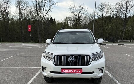 Toyota Land Cruiser Prado 150 рестайлинг 2, 2022 год, 6 450 000 рублей, 1 фотография