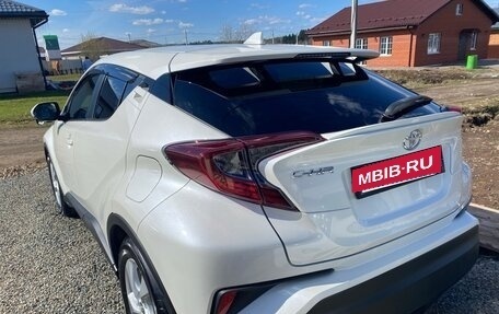Toyota C-HR I рестайлинг, 2019 год, 2 550 000 рублей, 4 фотография