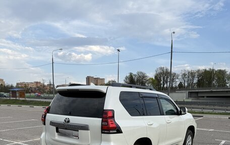 Toyota Land Cruiser Prado 150 рестайлинг 2, 2022 год, 6 450 000 рублей, 6 фотография