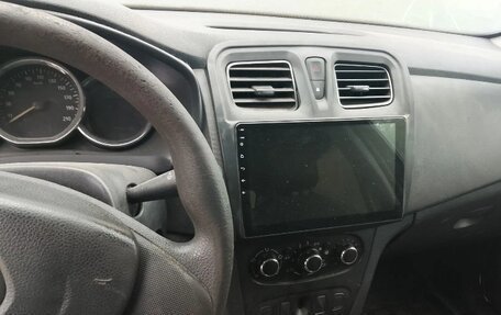 Renault Logan II, 2015 год, 260 000 рублей, 4 фотография
