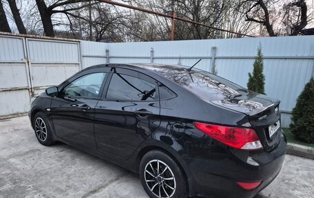 Hyundai Solaris II рестайлинг, 2014 год, 830 000 рублей, 5 фотография