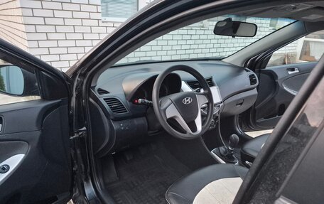 Hyundai Solaris II рестайлинг, 2014 год, 830 000 рублей, 7 фотография
