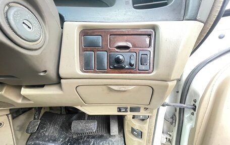 Nissan Presage I, 1998 год, 300 000 рублей, 11 фотография