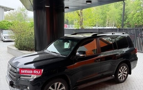 Toyota Land Cruiser 200, 2016 год, 5 500 000 рублей, 3 фотография