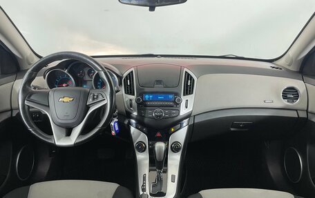 Chevrolet Cruze II, 2014 год, 655 000 рублей, 10 фотография