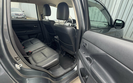 Mitsubishi Outlander III рестайлинг 3, 2014 год, 1 349 000 рублей, 20 фотография