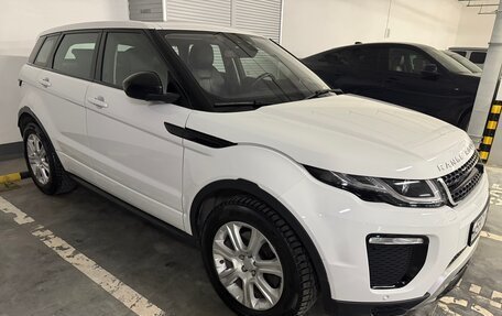 Land Rover Range Rover Evoque I, 2017 год, 2 400 000 рублей, 2 фотография