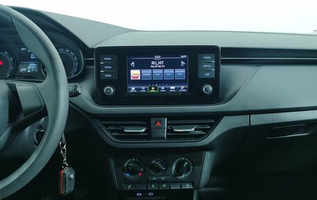 Skoda Rapid II, 2021 год, 1 365 000 рублей, 11 фотография