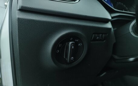 Skoda Rapid II, 2021 год, 1 365 000 рублей, 19 фотография
