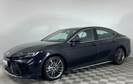 Toyota Camry, 2025 год, 4 225 000 рублей, 2 фотография