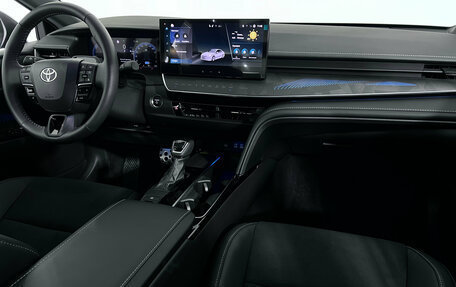 Toyota Camry, 2025 год, 4 225 000 рублей, 13 фотография