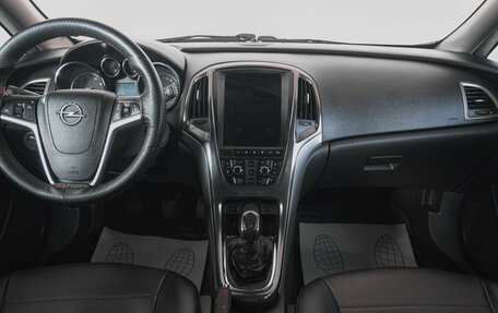 Opel Astra J, 2011 год, 819 000 рублей, 13 фотография