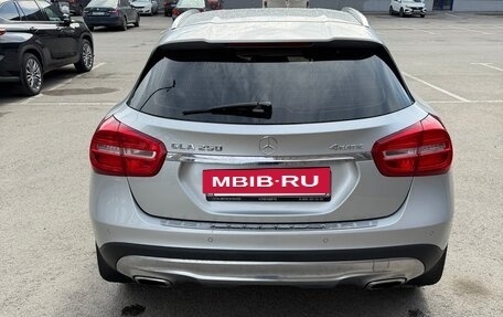 Mercedes-Benz GLA, 2015 год, 1 750 000 рублей, 2 фотография