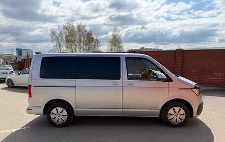 Volkswagen Caravelle T6 рестайлинг, 2020 год, 3 960 000 рублей, 7 фотография