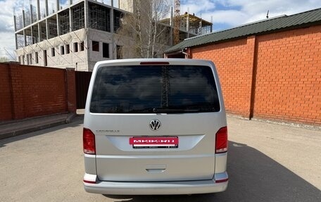 Volkswagen Caravelle T6 рестайлинг, 2020 год, 3 960 000 рублей, 4 фотография
