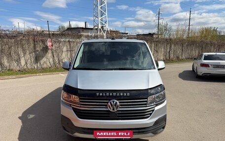 Volkswagen Caravelle T6 рестайлинг, 2020 год, 3 960 000 рублей, 5 фотография
