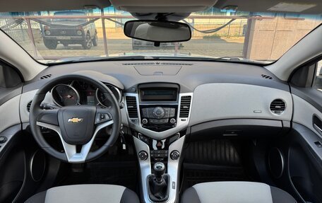 Chevrolet Cruze II, 2011 год, 865 000 рублей, 8 фотография