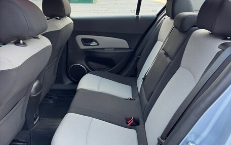 Chevrolet Cruze II, 2011 год, 865 000 рублей, 15 фотография