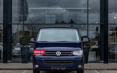 Volkswagen Multivan T5, 2012 год, 2 495 000 рублей, 2 фотография