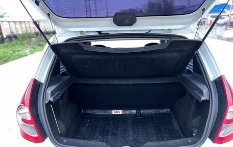Renault Sandero I, 2013 год, 320 000 рублей, 1 фотография