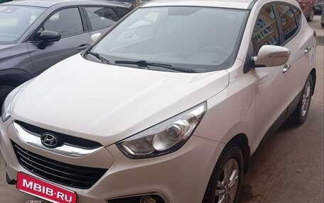 Hyundai ix35 I рестайлинг, 2013 год, 1 040 000 рублей, 1 фотография