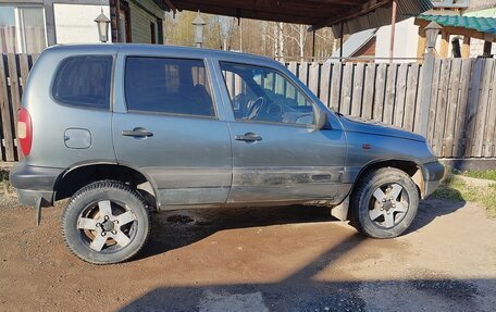 Chevrolet Niva I рестайлинг, 2006 год, 280 000 рублей, 1 фотография
