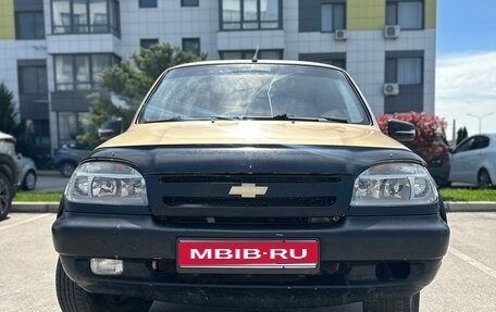 Chevrolet Niva I рестайлинг, 2005 год, 380 000 рублей, 1 фотография
