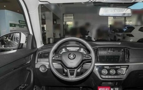 Skoda Kamiq I, 2025 год, 2 440 000 рублей, 6 фотография