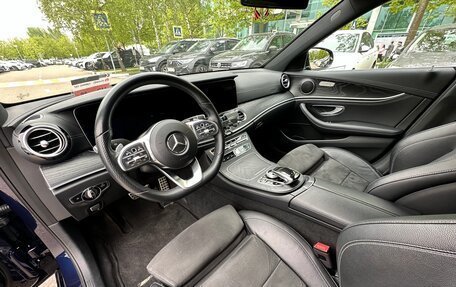 Mercedes-Benz E-Класс, 2019 год, 3 100 000 рублей, 3 фотография