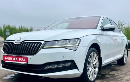 Skoda Superb III рестайлинг, 2021 год, 2 850 000 рублей, 5 фотография