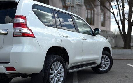 Toyota Land Cruiser Prado 150 рестайлинг 2, 2014 год, 3 650 000 рублей, 6 фотография