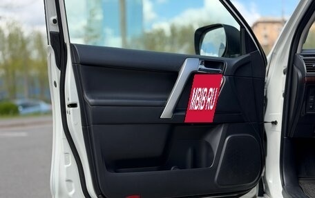 Toyota Land Cruiser Prado 150 рестайлинг 2, 2014 год, 3 650 000 рублей, 14 фотография