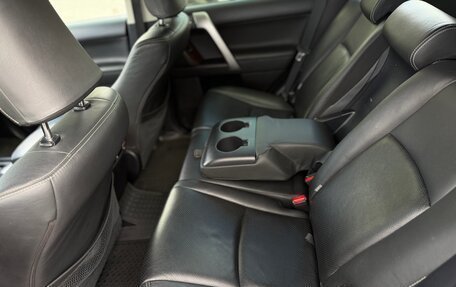 Toyota Land Cruiser Prado 150 рестайлинг 2, 2014 год, 3 650 000 рублей, 18 фотография